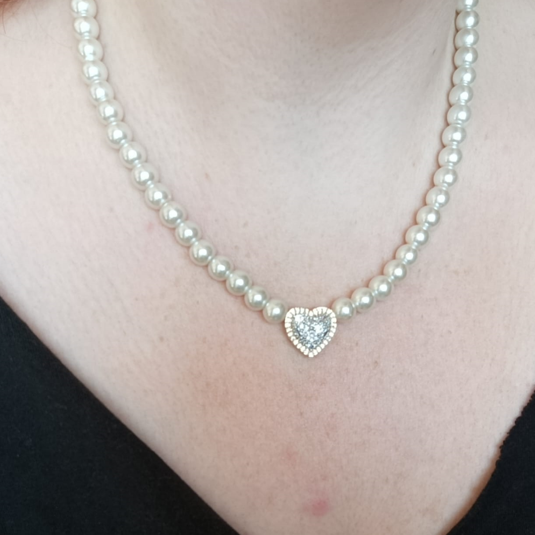 KADIN İNCİ GOLD DETAYLI KALP ÇELİK TASARIM KOLYE